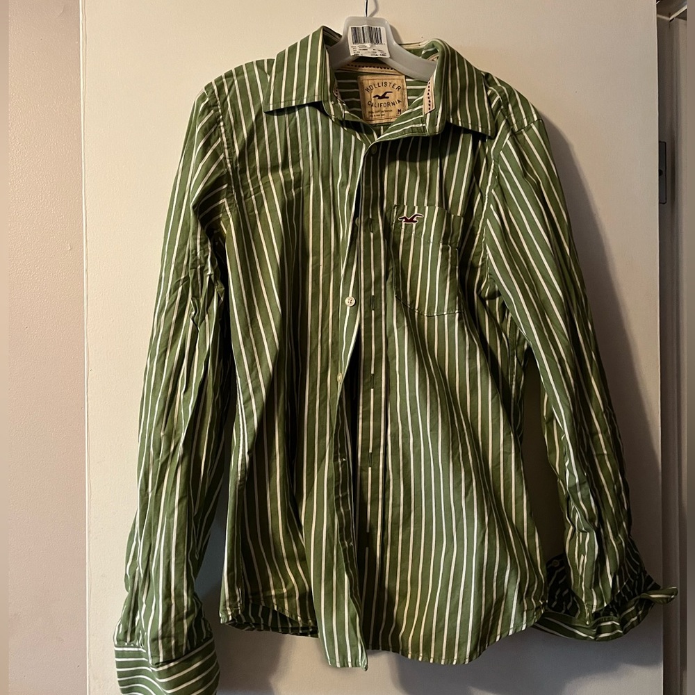 Men’s dress up button down shirt